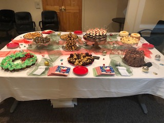 Green Tree Run Christmas Party Dessert Table