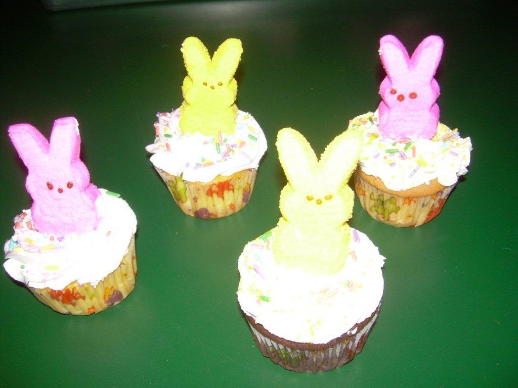 EASTER CUPCAKES-