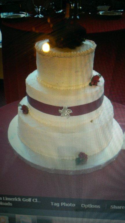 WINTER WEDDING CAKE-